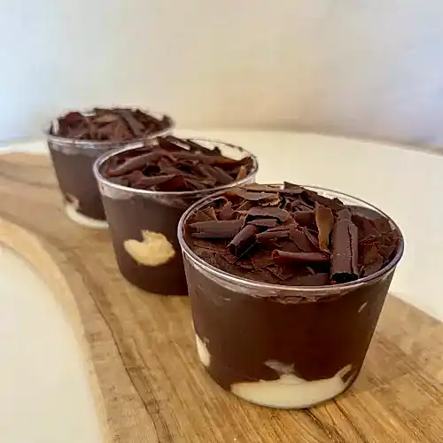 En güzel profiterol için işte size klasik bir Venüs Tarifi